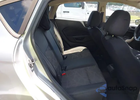 2012 Ford Fiesta Se z USA, uszkodzony, nr VIN 3FADP4EJ5CM221588